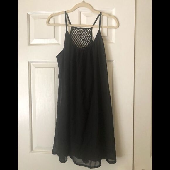 Really cute black sundress built in slip - Picture 4 of 4